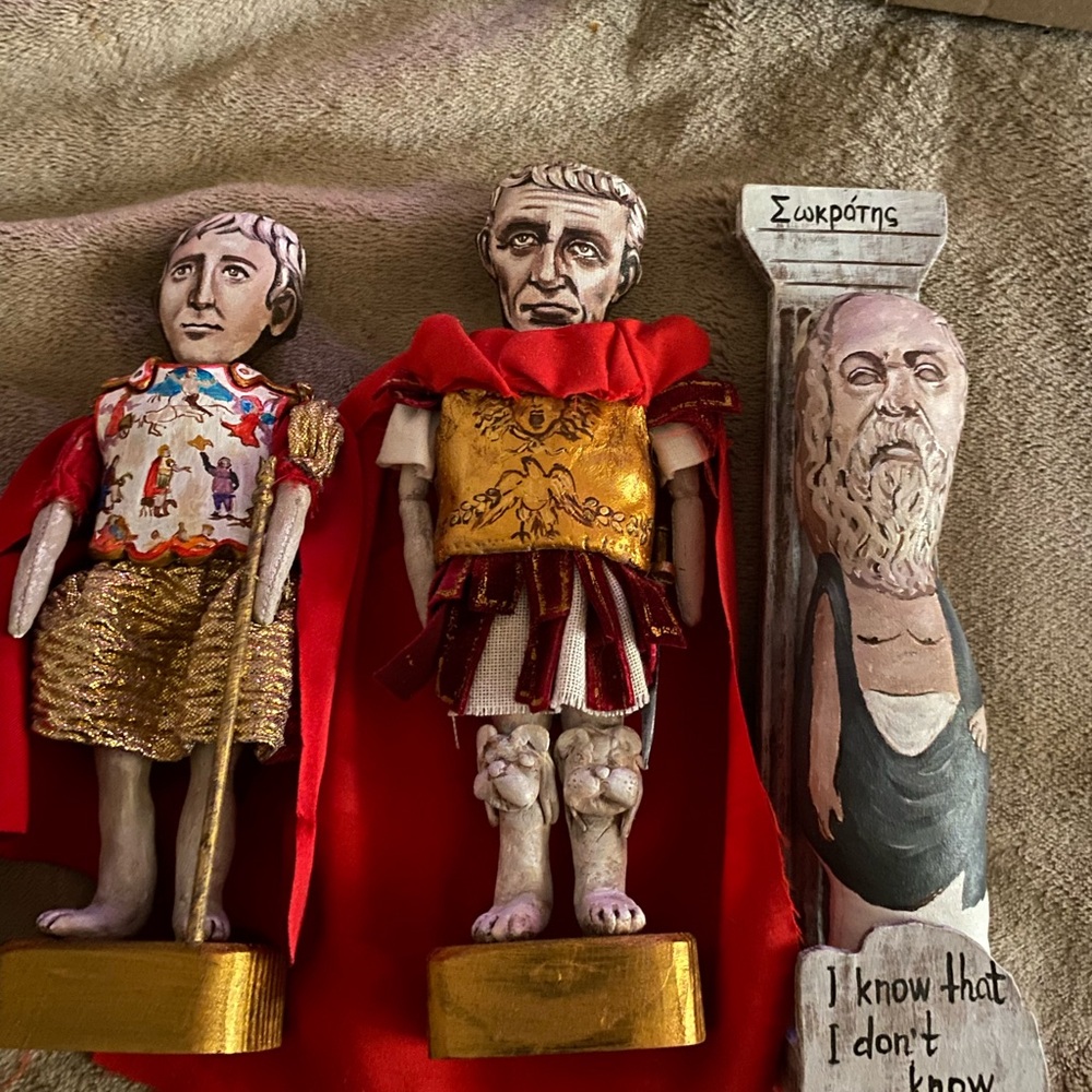 Roman figures - Picture 3 of 3